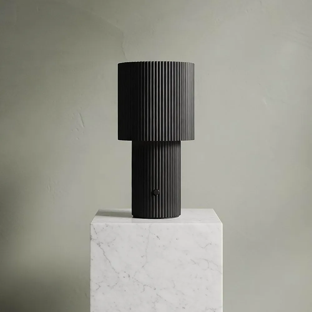 Lampa stołowa przenośna Iluma, Jet black Herstal