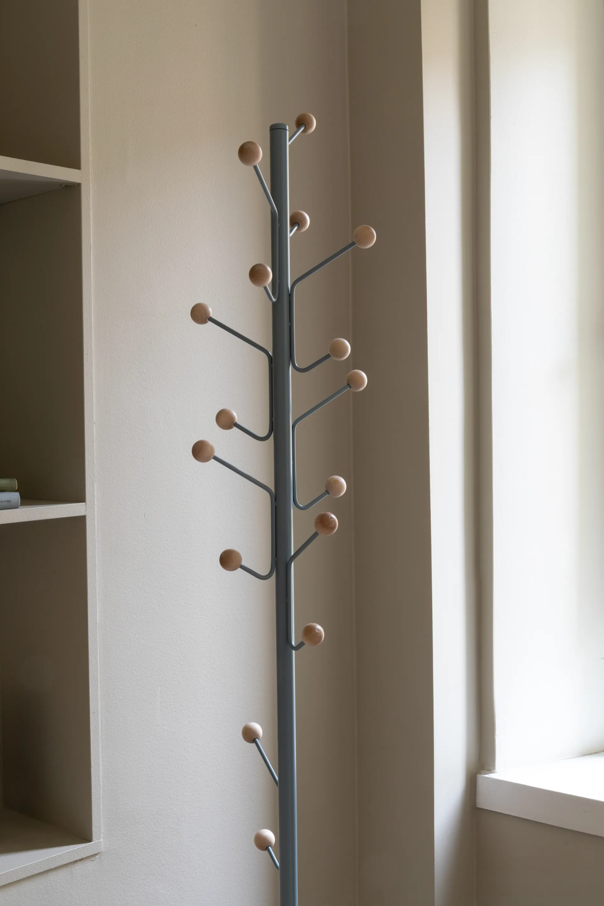 Lampa stołowa Vienda, Czarny połysk Herstal