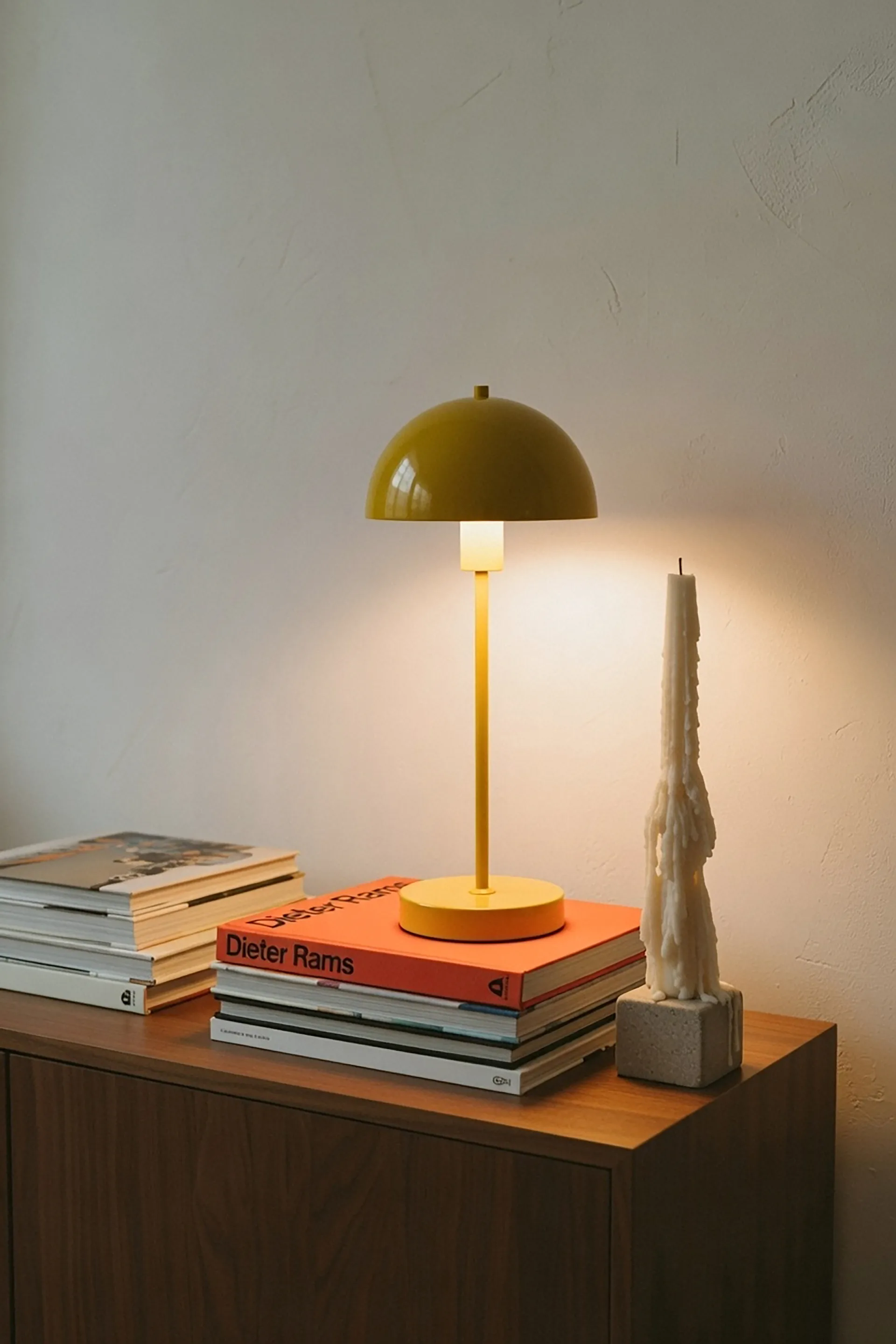 Lampa stołowa Vienda, Mango yellow Herstal