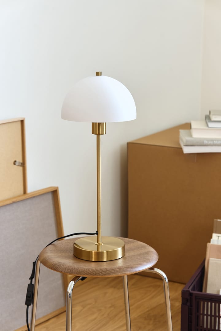 Lampa stołowa Vienda, mosiądz - biały Herstal