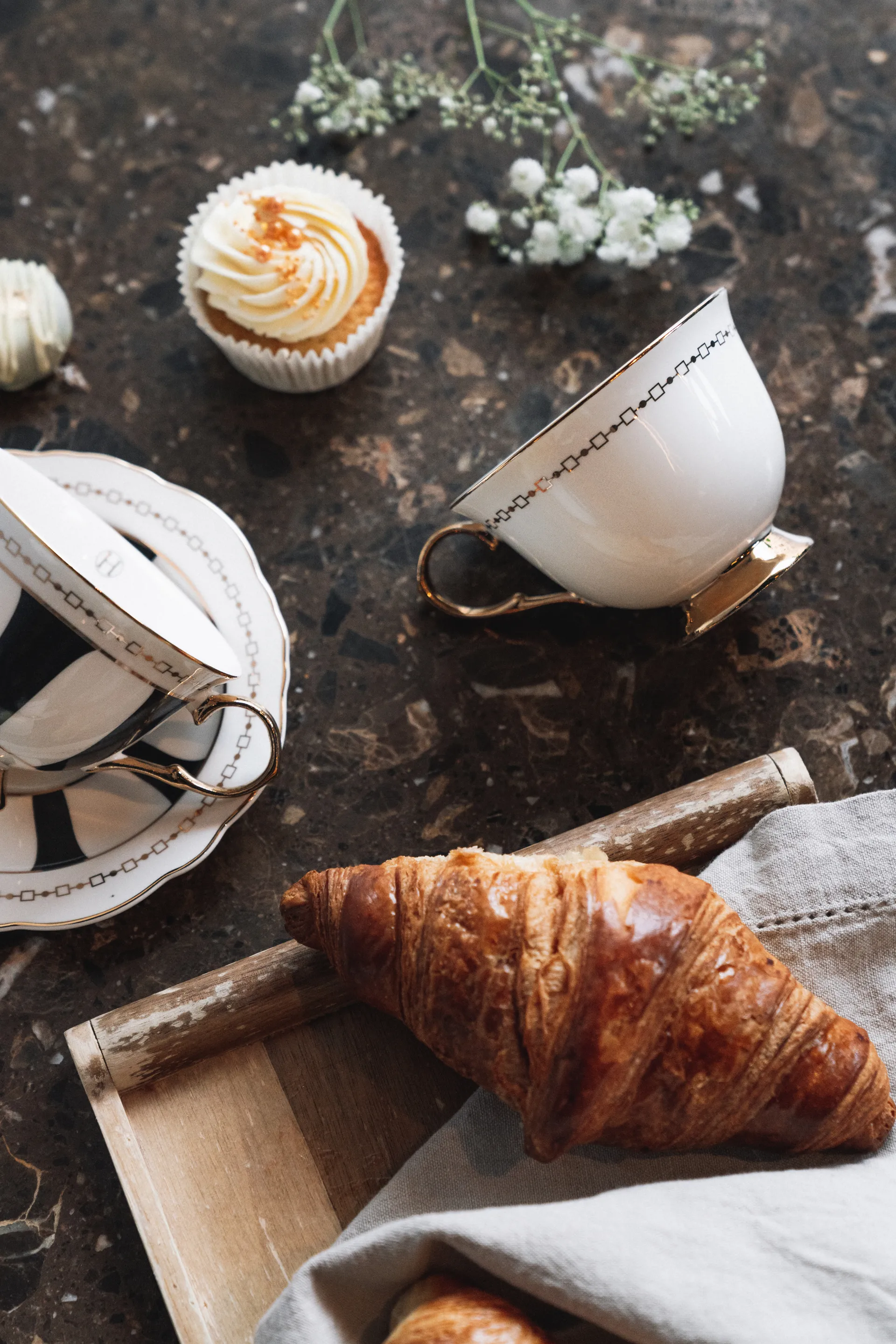 Filiżanka ze spodkiem Anima Bianco, 220 ml Hilke Collection