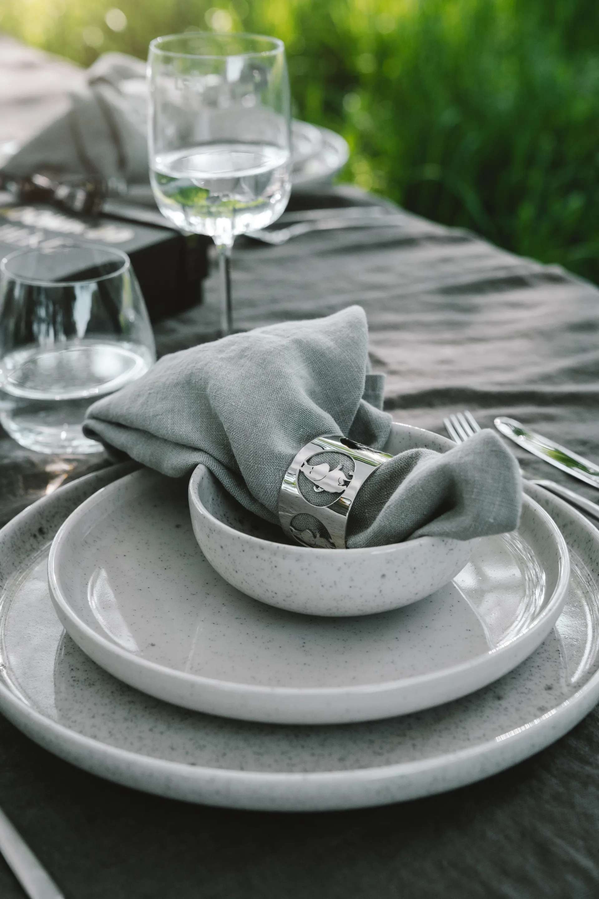 Hilke X Muminki obrączki na serwetki Muminek 2 szt, Posrebrzany mosiądz Hilke Collection