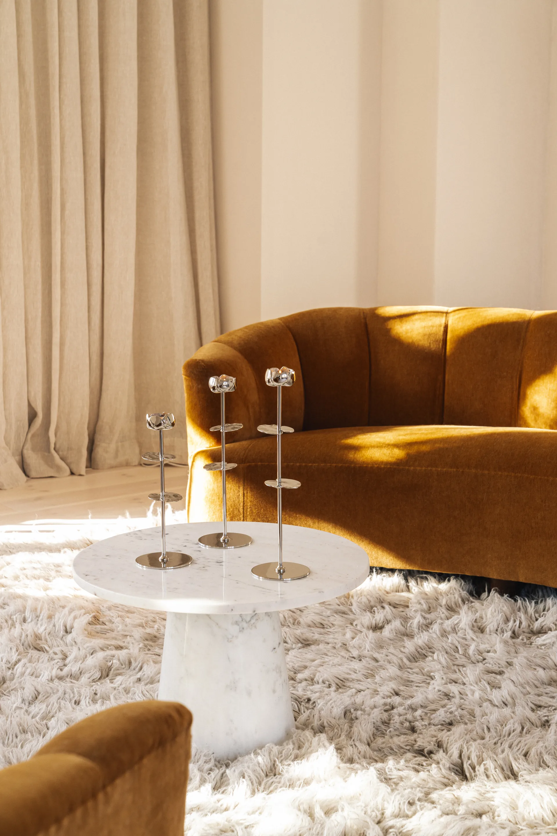 Ninfea Alta świecznik 30 cm, Niklowany mosiądz Hilke Collection