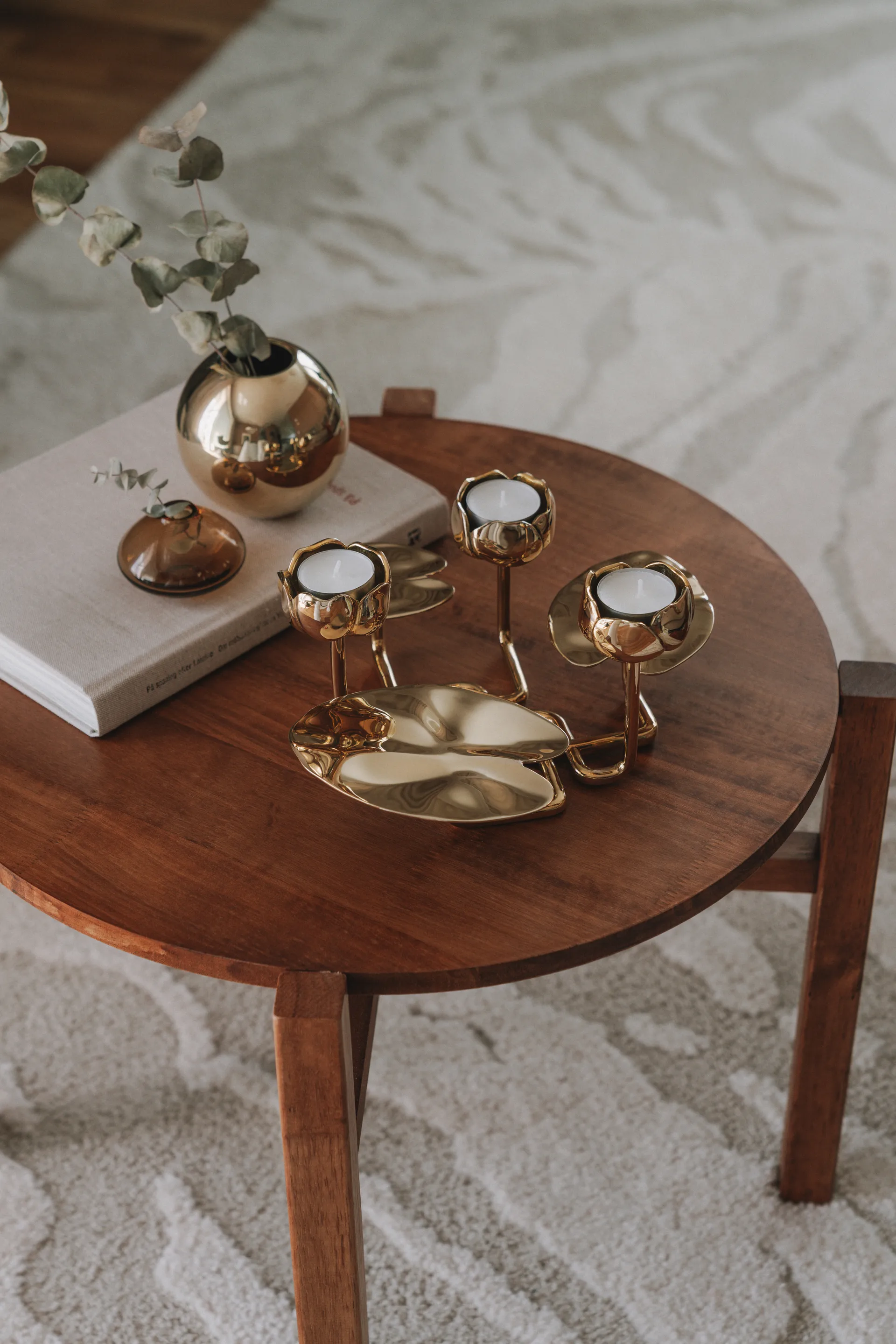 Ninfea grande świecznik, Mosiądz Hilke Collection