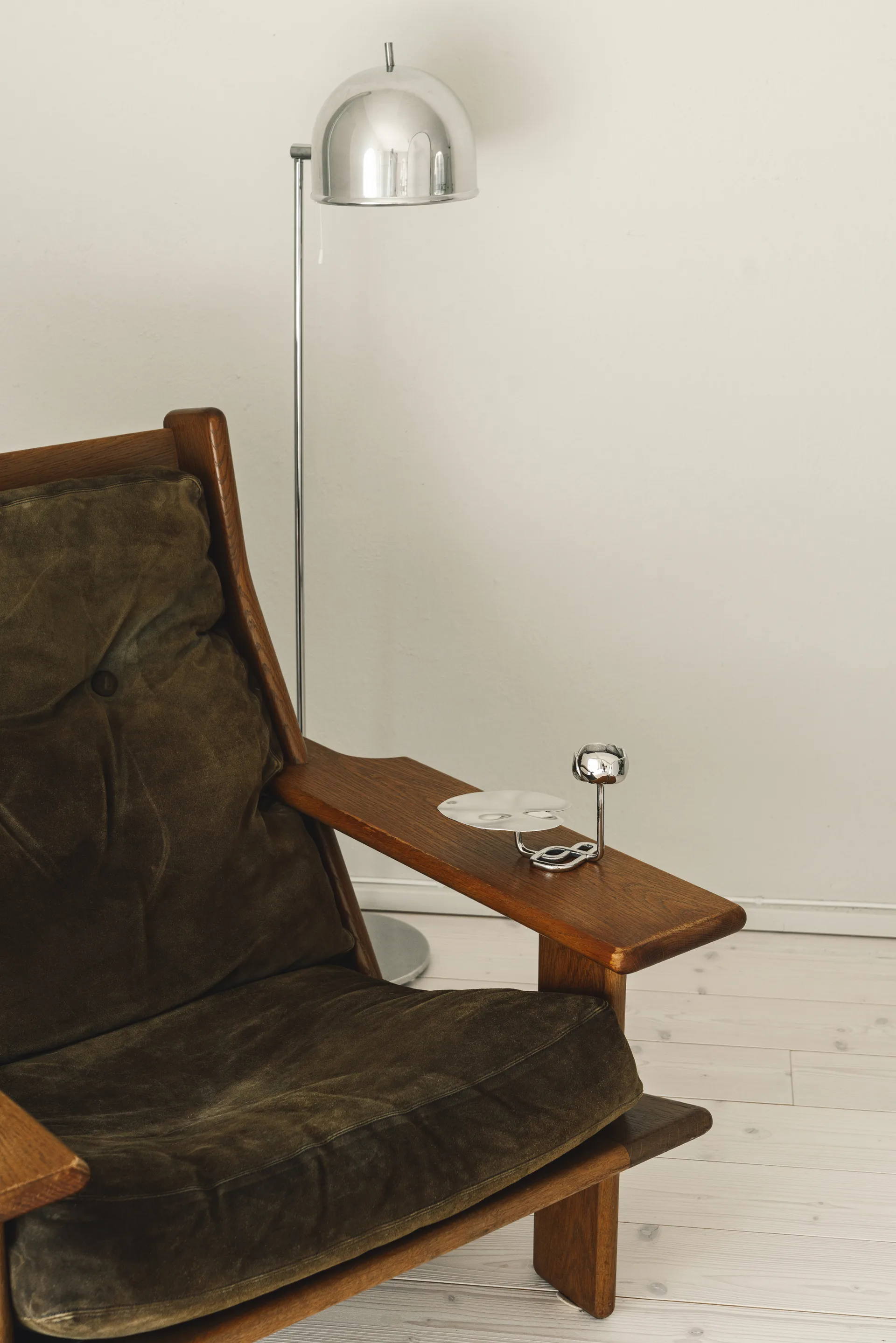 Ninfea No.2 świecznik, Niklowany mosiądz Hilke Collection