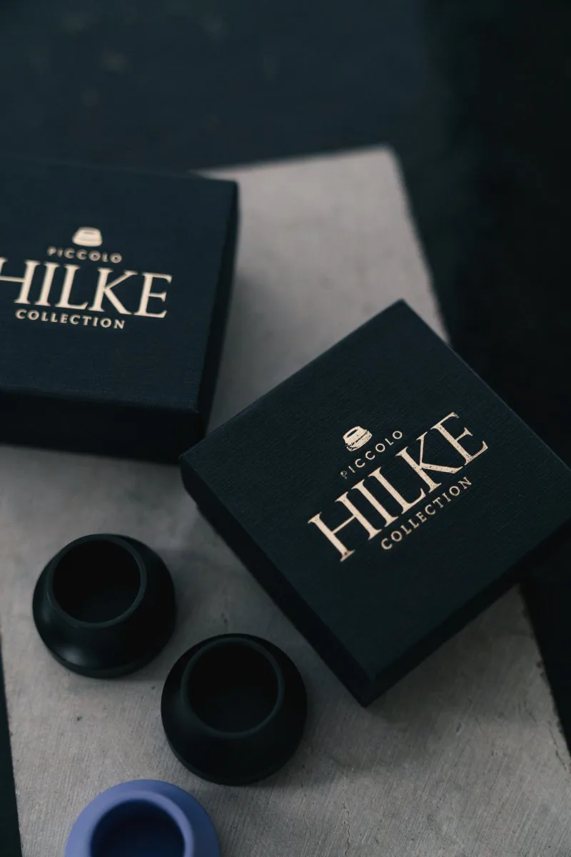 Piccolo no.2 świecznik, Czarny Hilke Collection