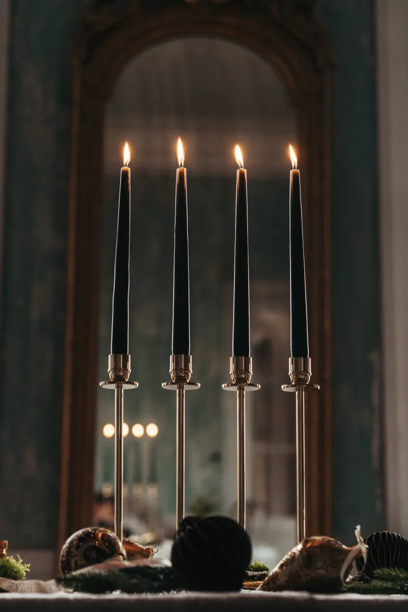 Świecznik Alto, Lity mosiądz Hilke Collection