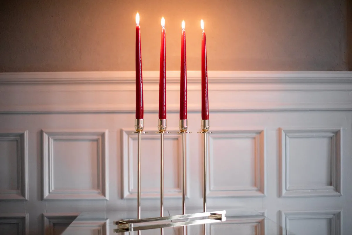 Świecznik Alto, Lity mosiądz Hilke Collection