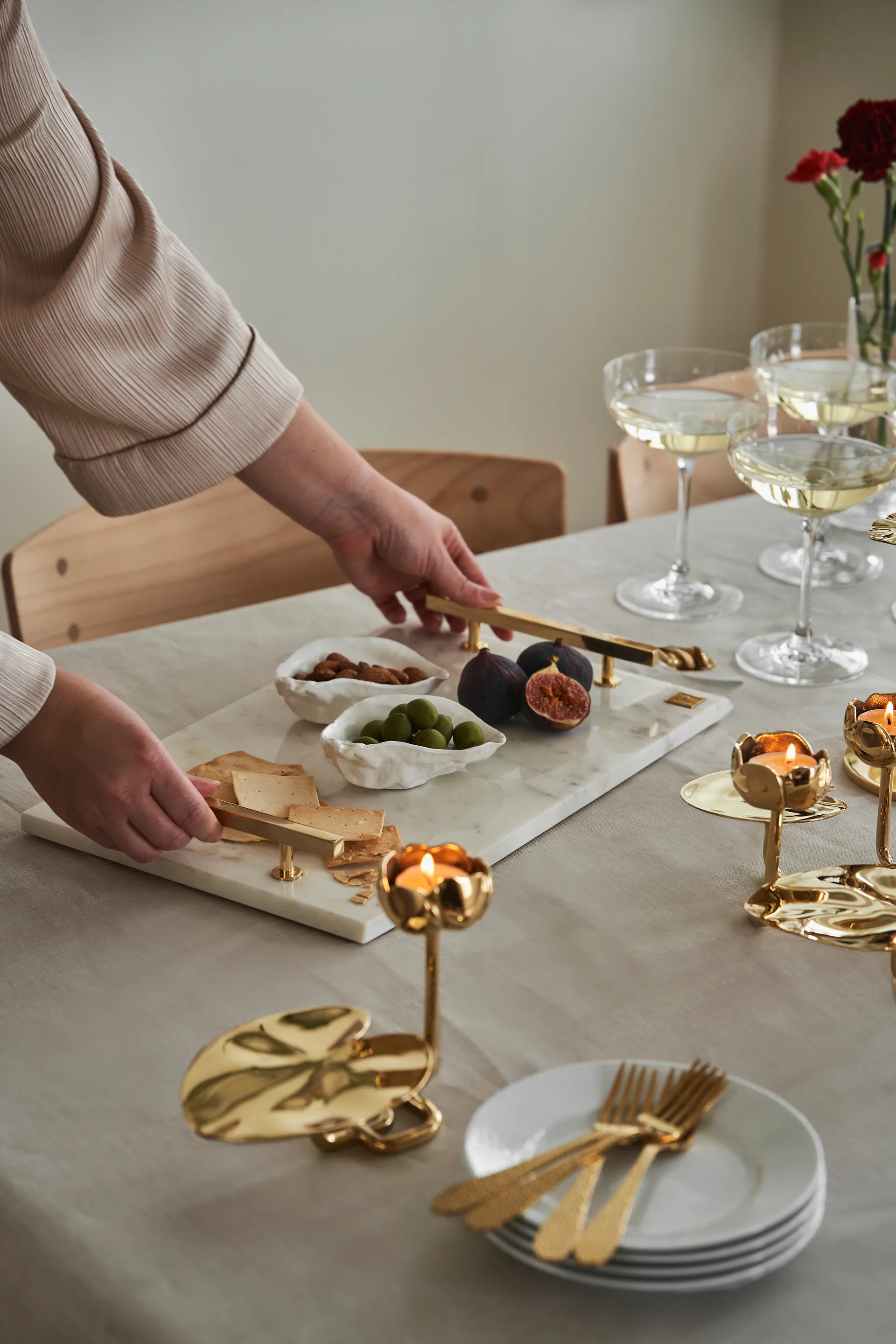 Taca Hilke Collection 40,5x25,5 cm, Biały marmur-solidny mosiądz Hilke Collection