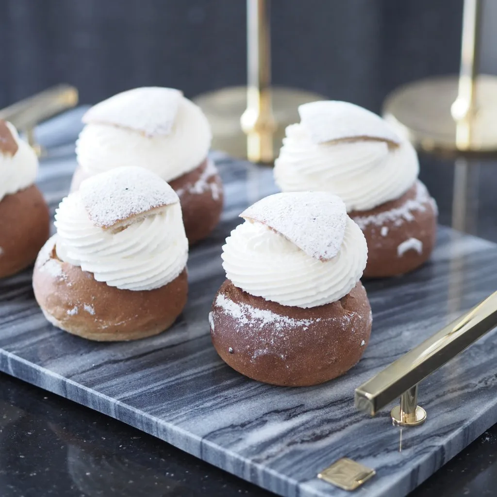 Taca Hilke Collection 40,5x25,5 cm, Szary marmur-solidny mosiądz Hilke Collection