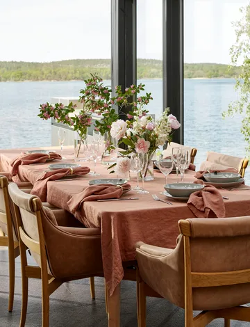 Obrus Sunshine  - Grounded, 145x250 cm - Himla