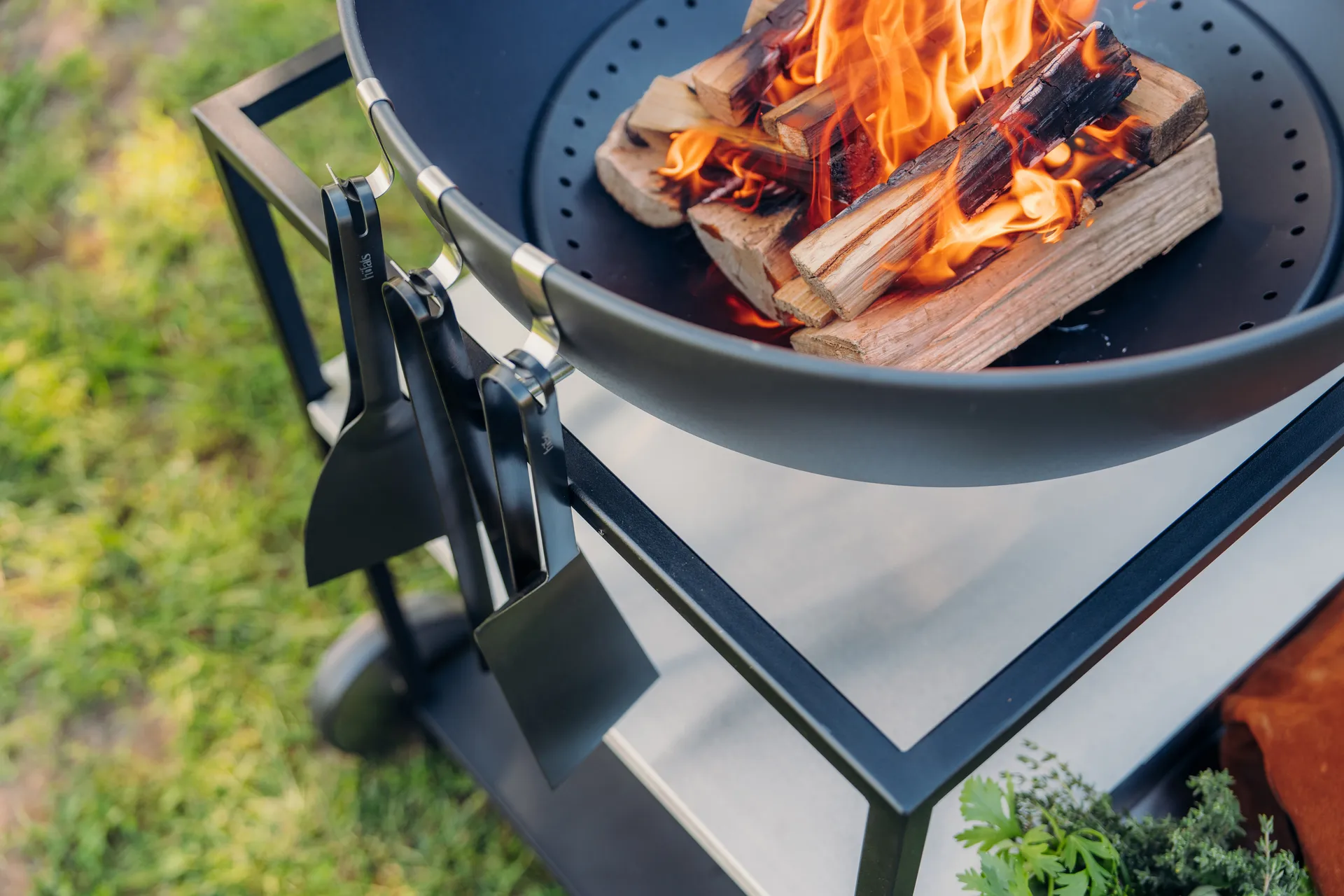 Skrobak do grilla Höfats, Czarny Höfats