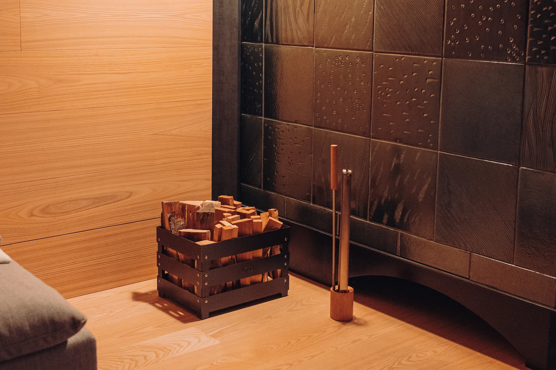 Zestaw przyborów kominkowych Höfats, Stal nierdzewna-jesion, 3 części Höfats