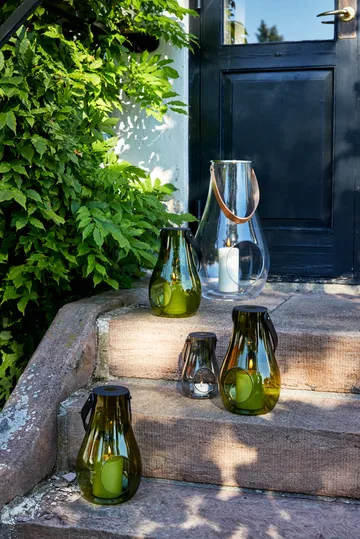 Design With Light lampion świecowy oliwkowa zieleń - 25 cm - Holmegaard