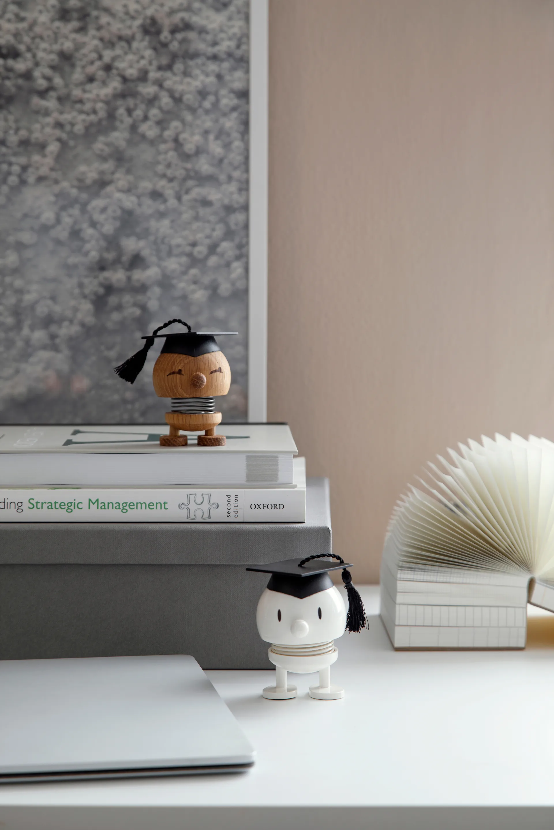 Hoptimist IQ Bimble S statuetka, Oak Hoptimist