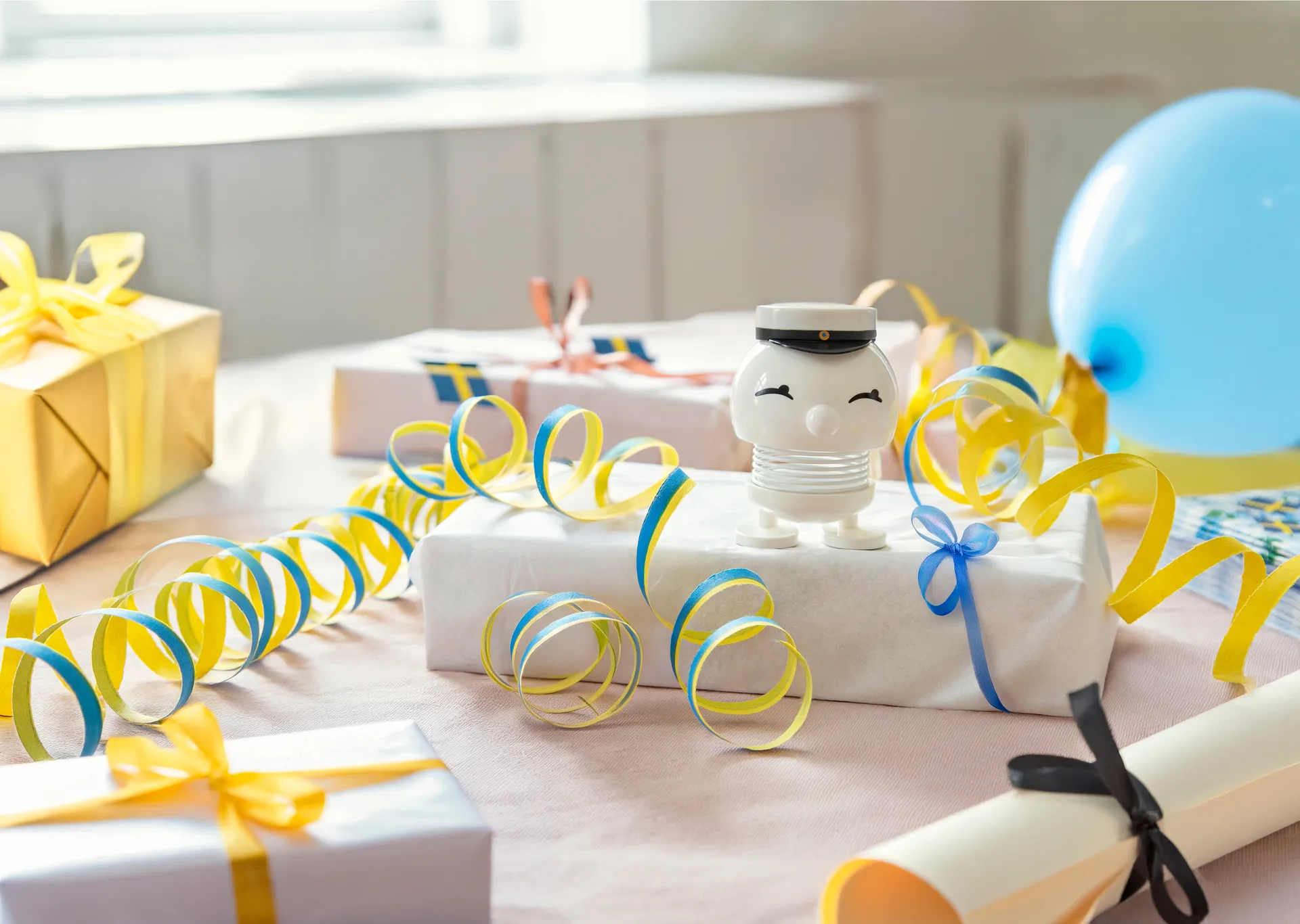 Hoptimist Swedish Student Bimble S figurka, White Hoptimist