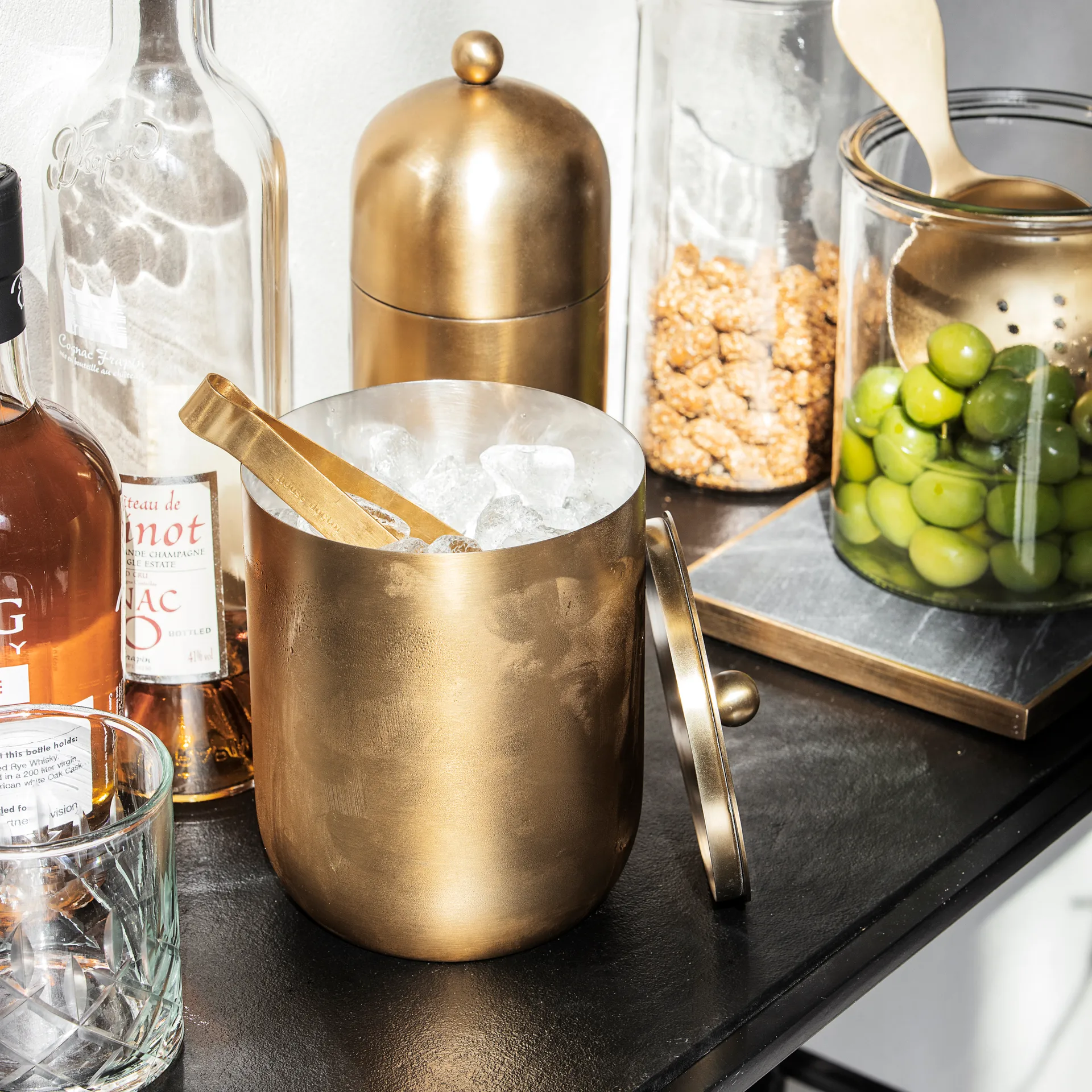 Chłodziarka do wina Alir, mosiądz House Doctor