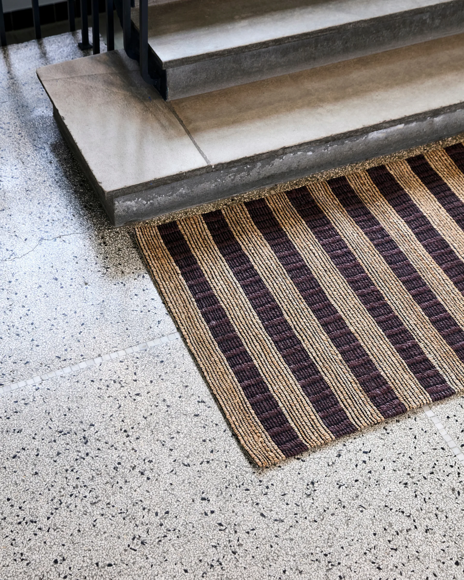 Dywan Block, brązowo-naturalny, 85x130 cm House Doctor