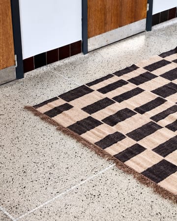 Dywan Graph - Czarny-naturalny, 160x230 cm - House Doctor