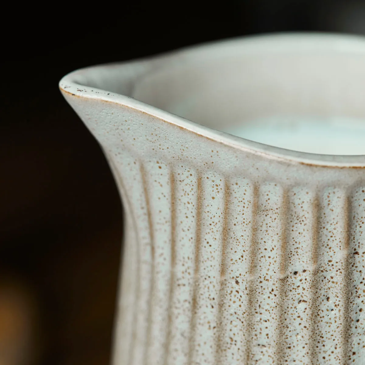 Dzbanek do mleka Pleat 28 cl, Szaro-brązowy House Doctor