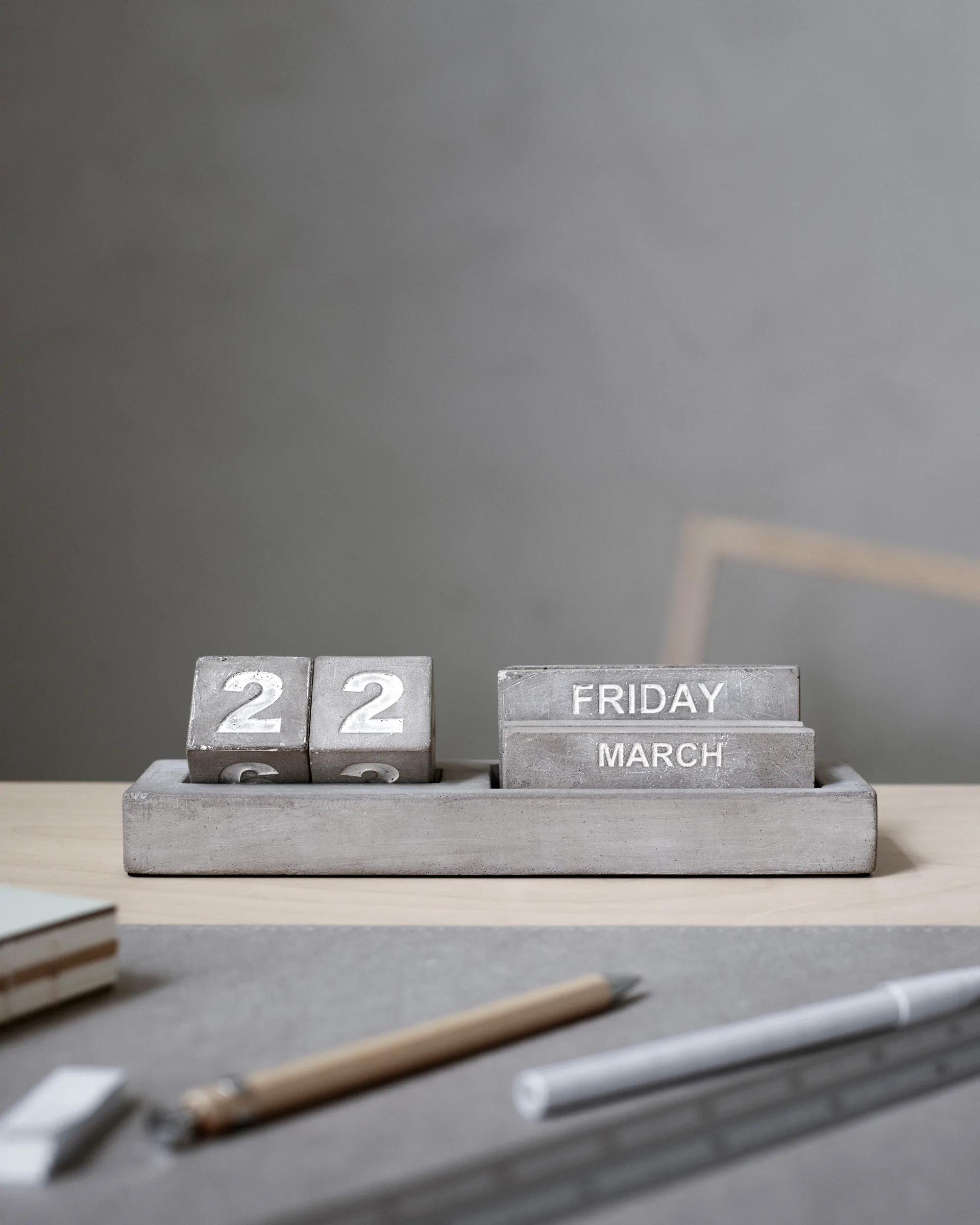 Kalendarz Eternity, Szary House Doctor