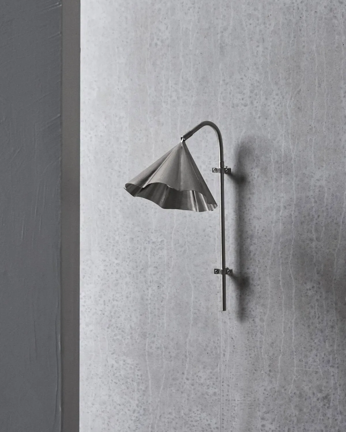 Lampa ścienna Flola 51 cm, Szczotkowane w kolorze srebrnym House Doctor