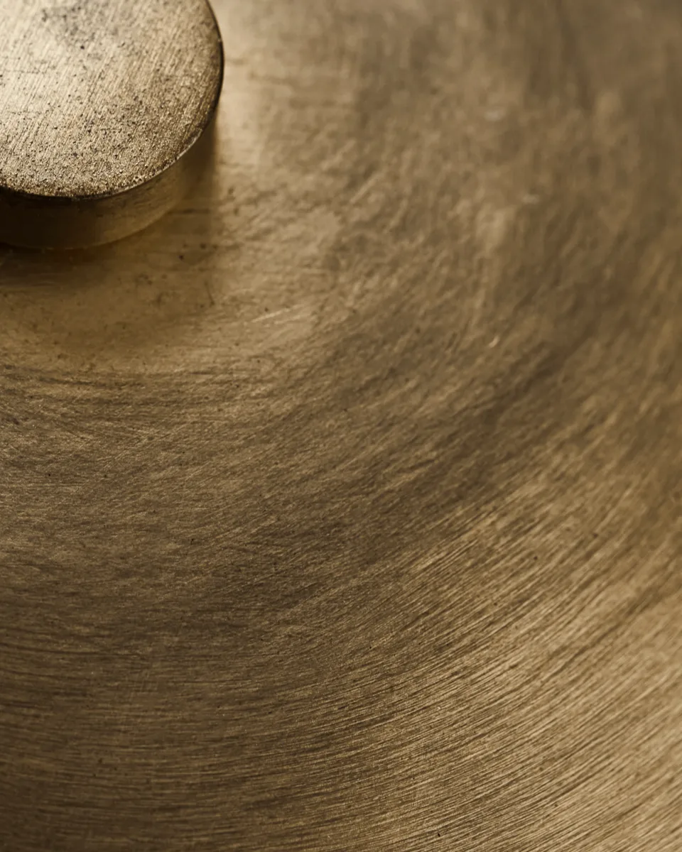 Lampa stołowa Roomie, Wykończenie mosiężne House Doctor