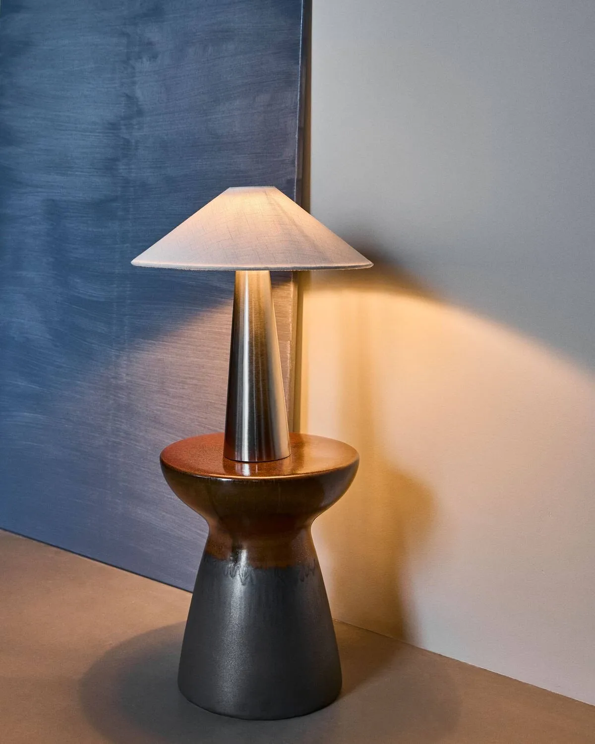 Lampa stołowa Soffi, Szczotkowane srebro-Off-White, Ø42x48 cm House Doctor