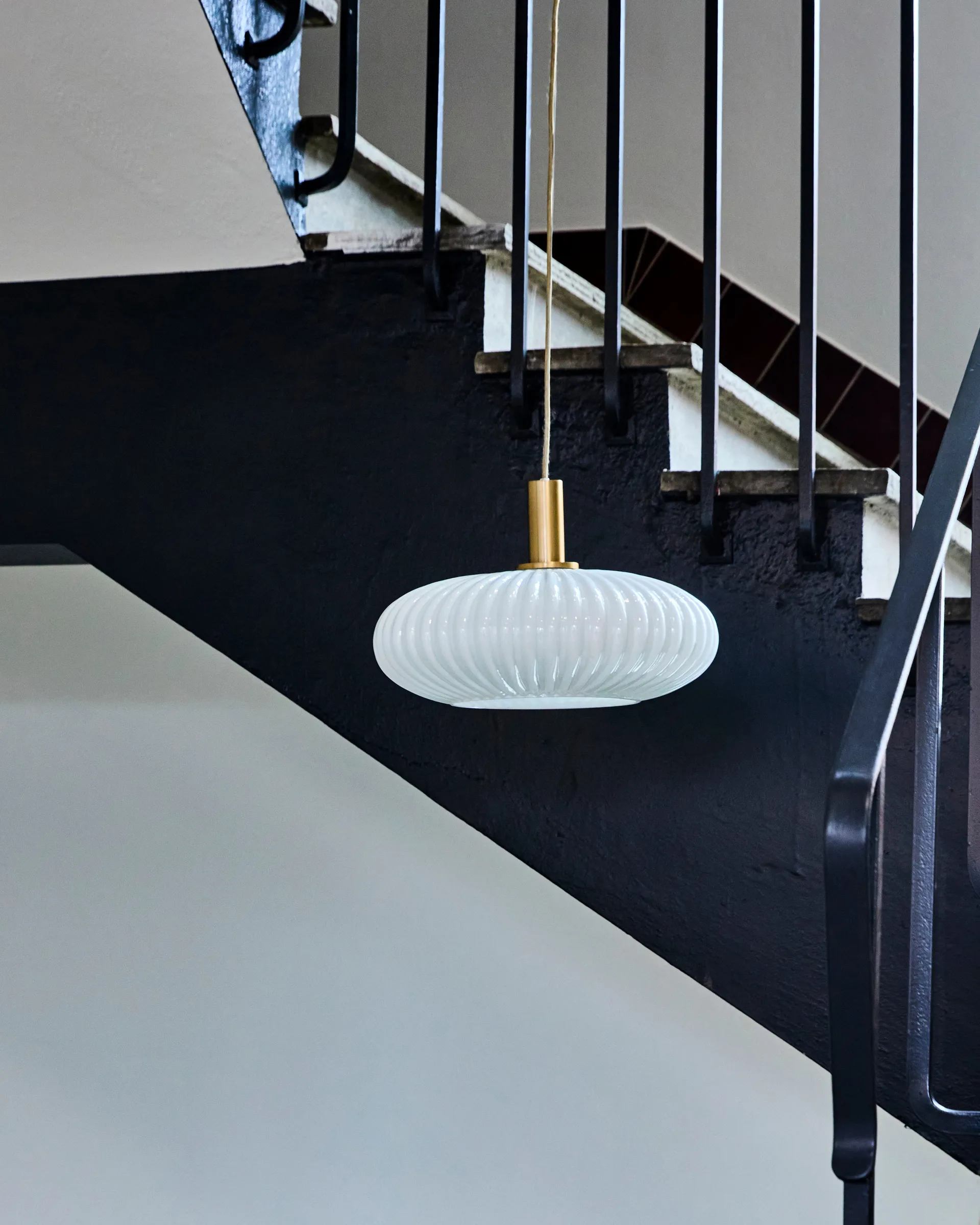 Lampa wisząca Fort, Antyczny mosiądz House Doctor