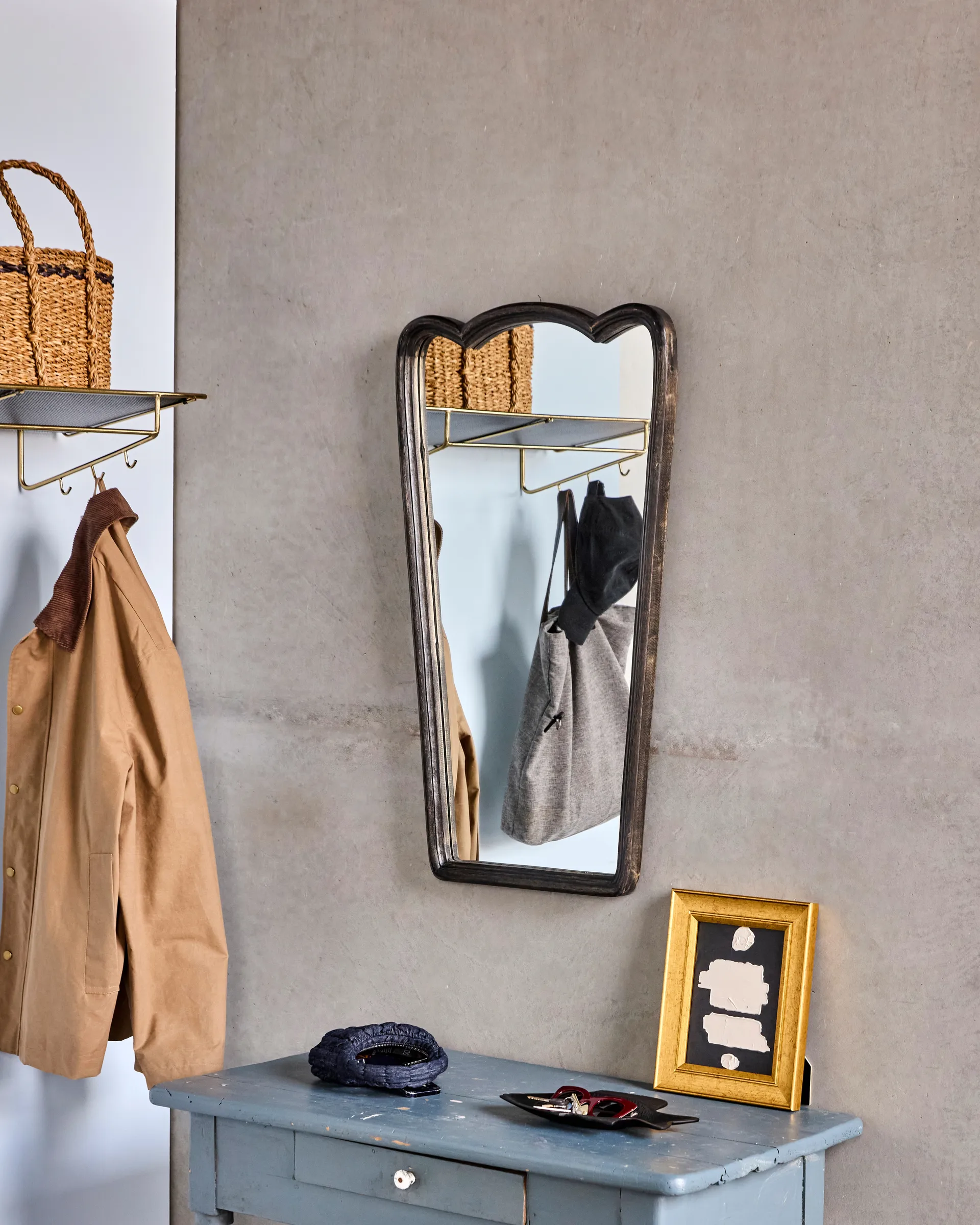 Lustro ścienne z ramą Jamp 90 cm, Czarny House Doctor