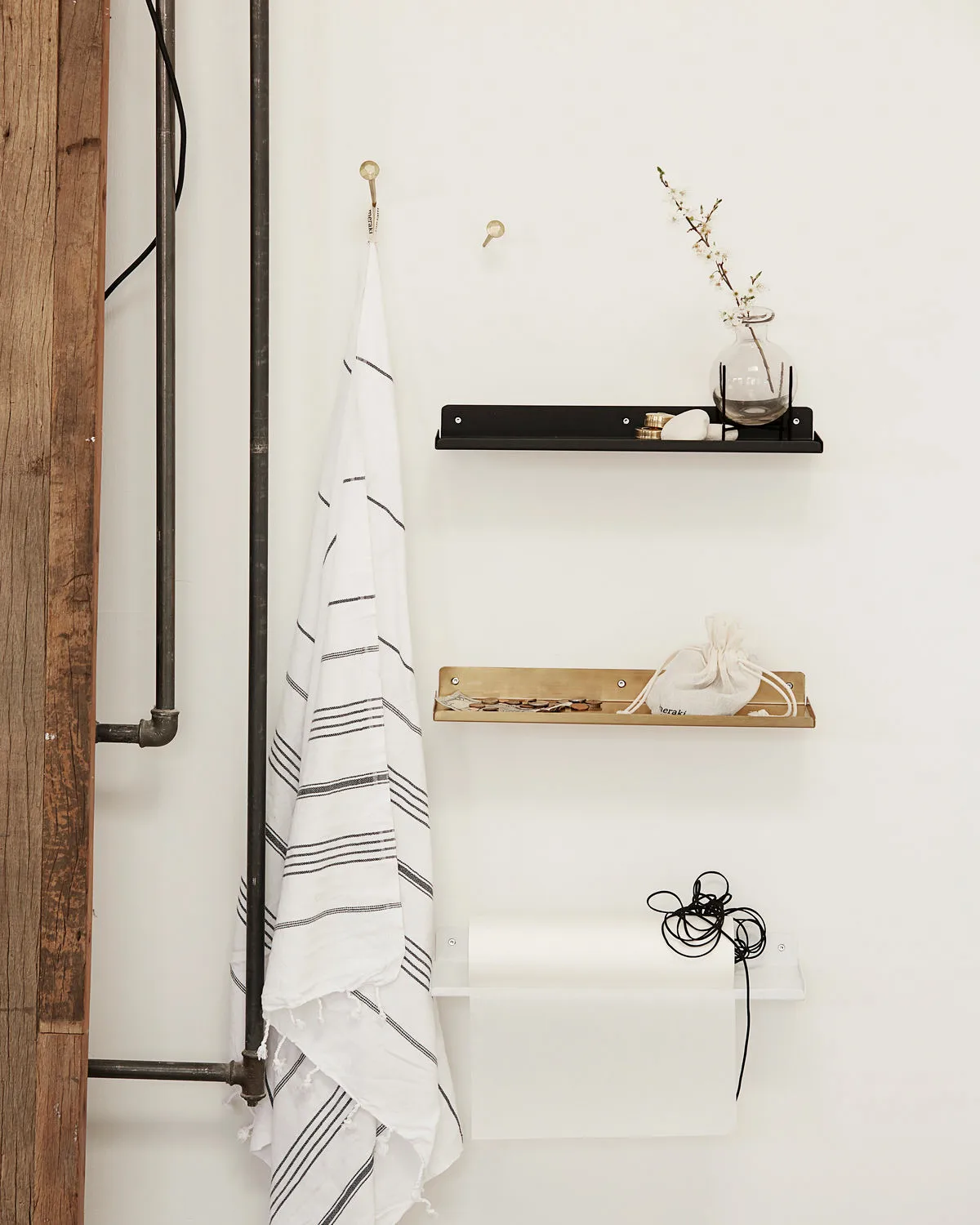 Półka Ledge 43 cm, mosiądz House Doctor