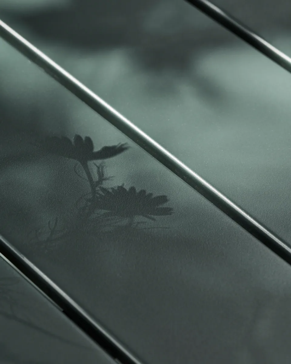 Stół Helo Ø120 cm, Zielony House Doctor