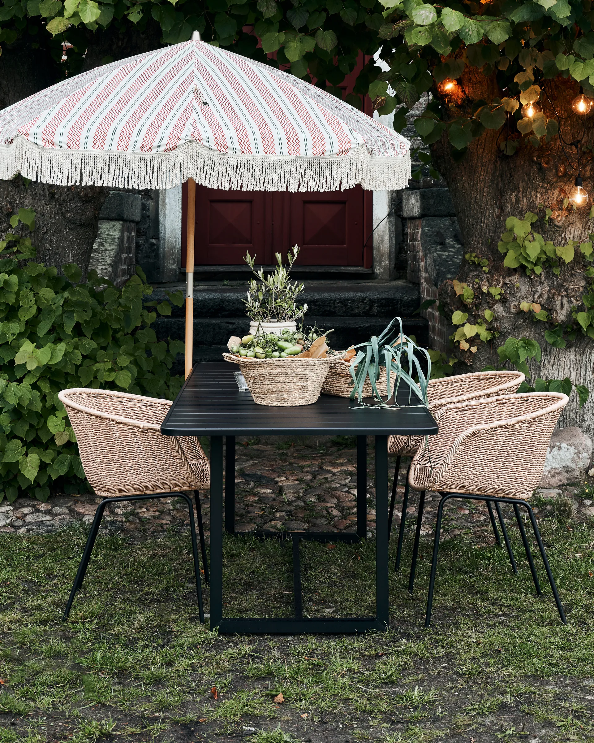 Stół Helo 90x200 cm, Czarny House Doctor