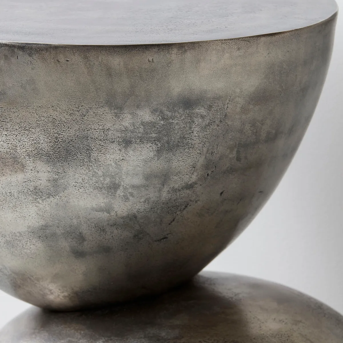 Stolik boczny Heena, Srebrny House Doctor