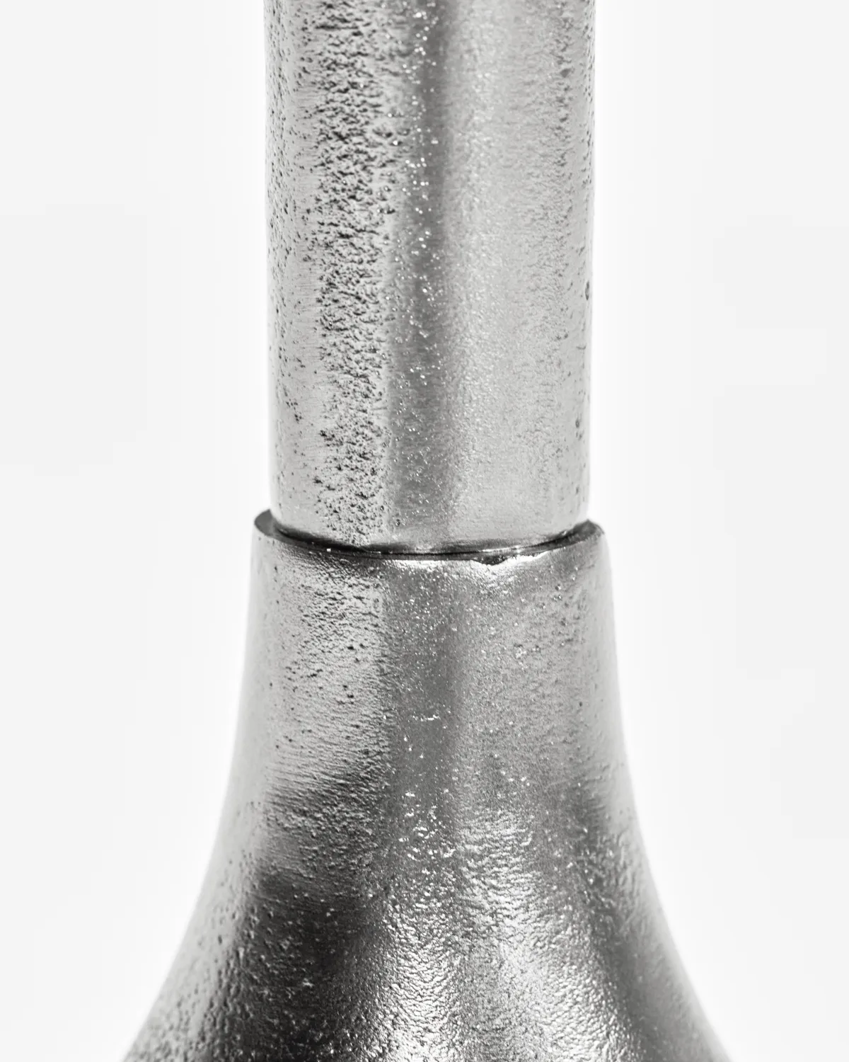 Stolik boczny Pan, Srebrne wykończenie House Doctor