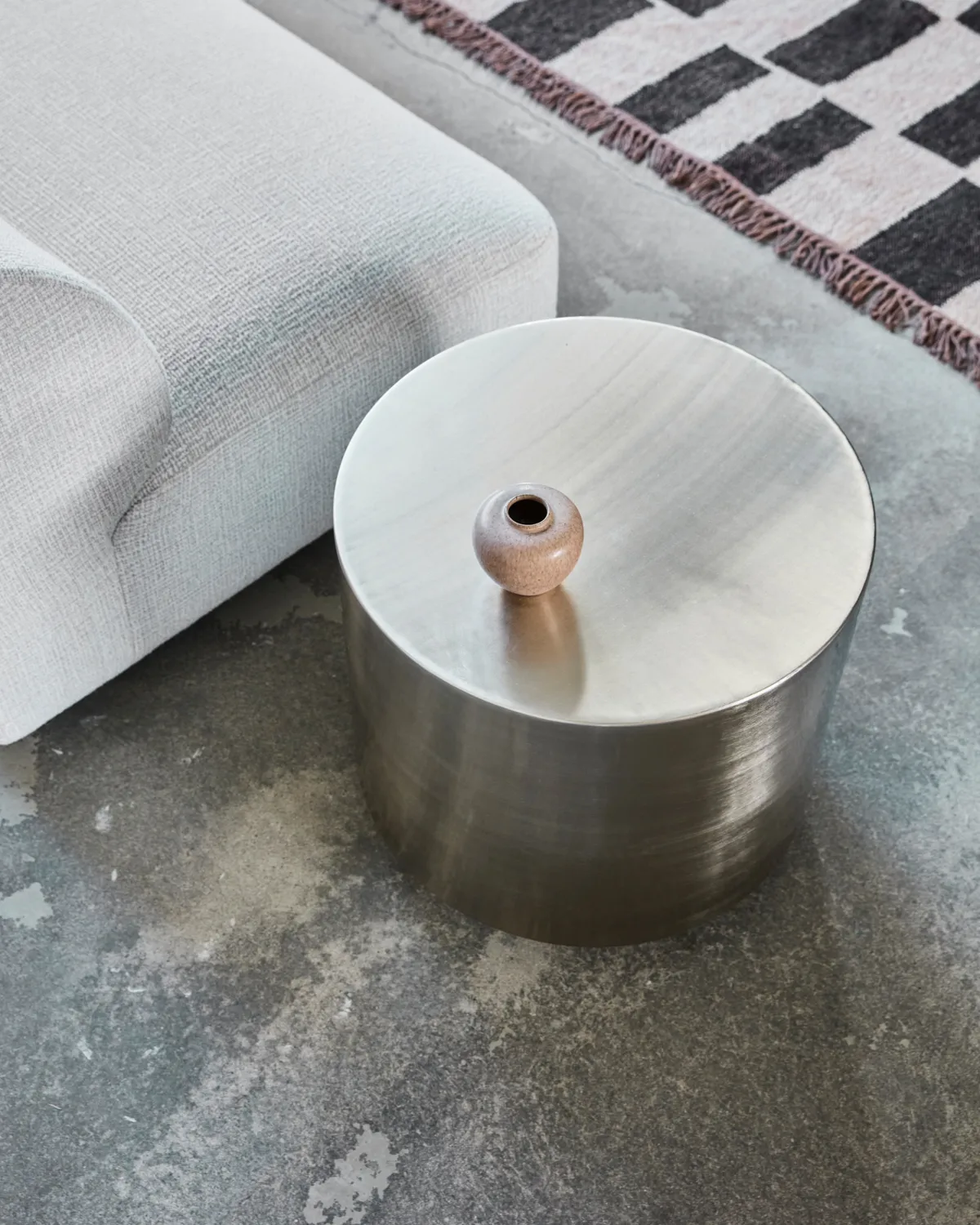 Stolik boczny Step, Srebrne wykończenie, szczotkowane House Doctor