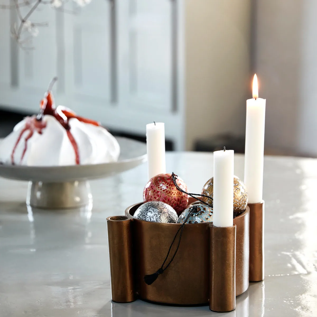 Świecznik adwentowy Four, Mosiądz postarzany House Doctor