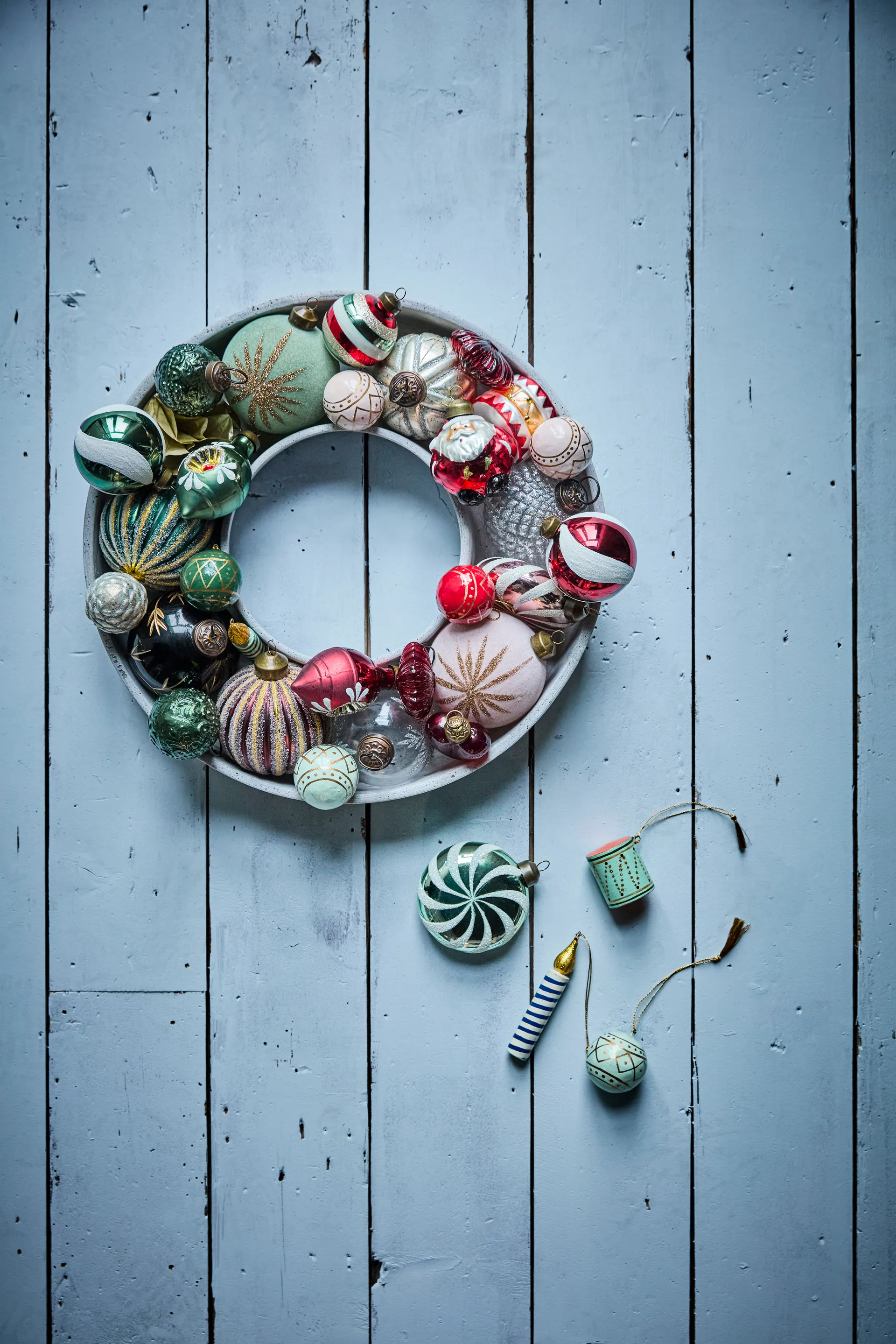 Świecznik adwentowy  The Ring na świece blokowe, Beton House Doctor