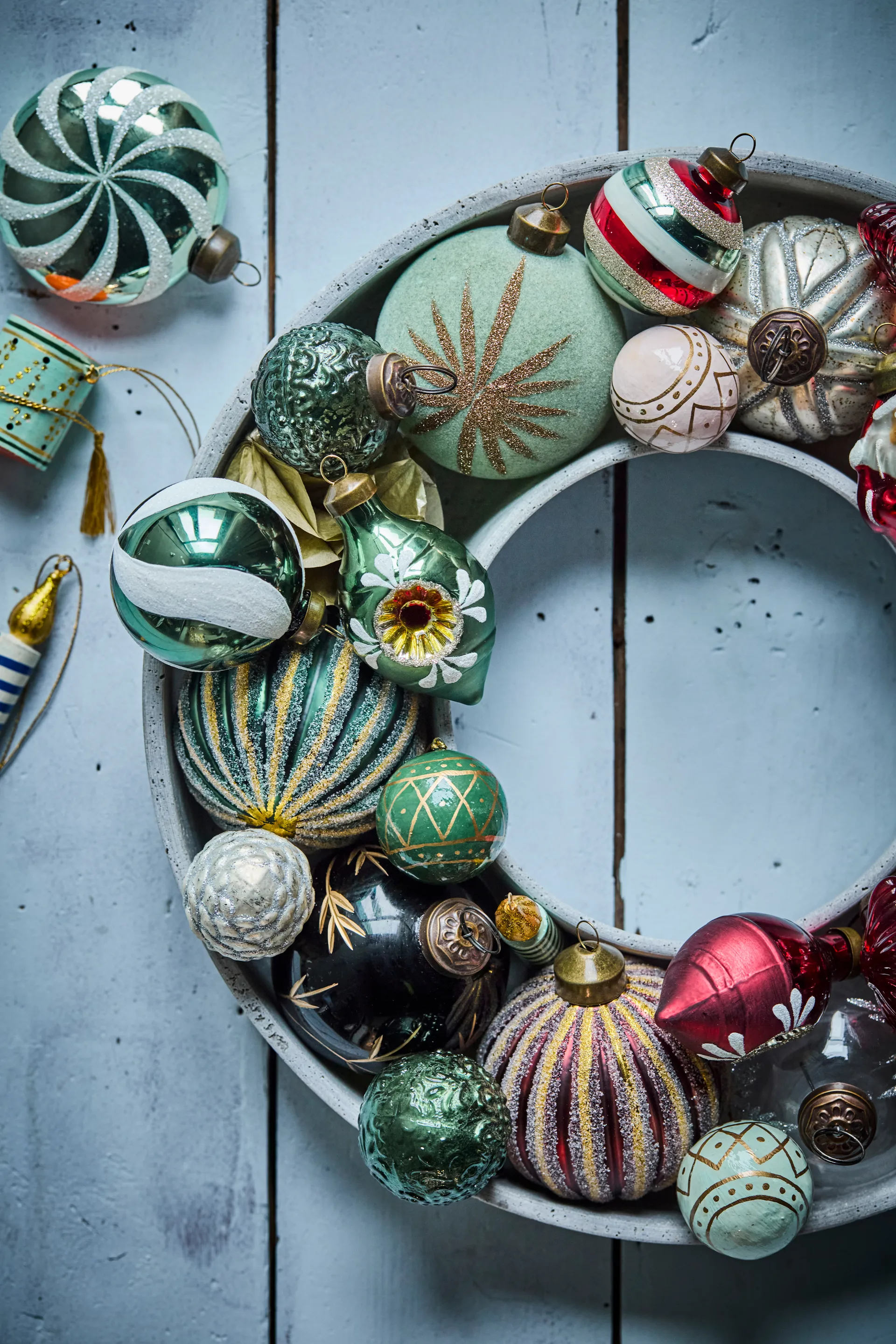 Świecznik The Ring na świece blokowe, Beton House Doctor