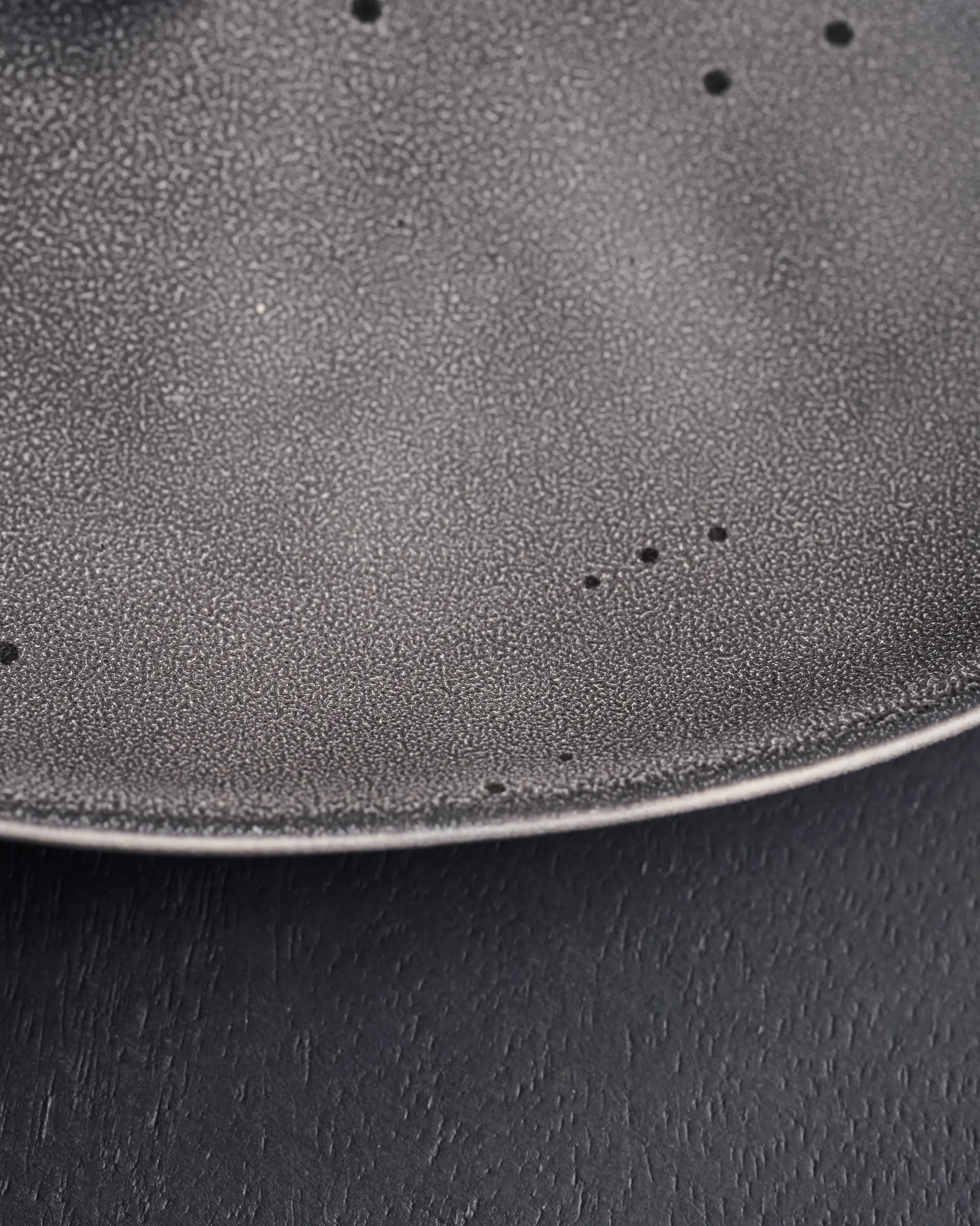 Talerz obiadowy Rustic Ø27,5 cm, Ciemnoszary House Doctor