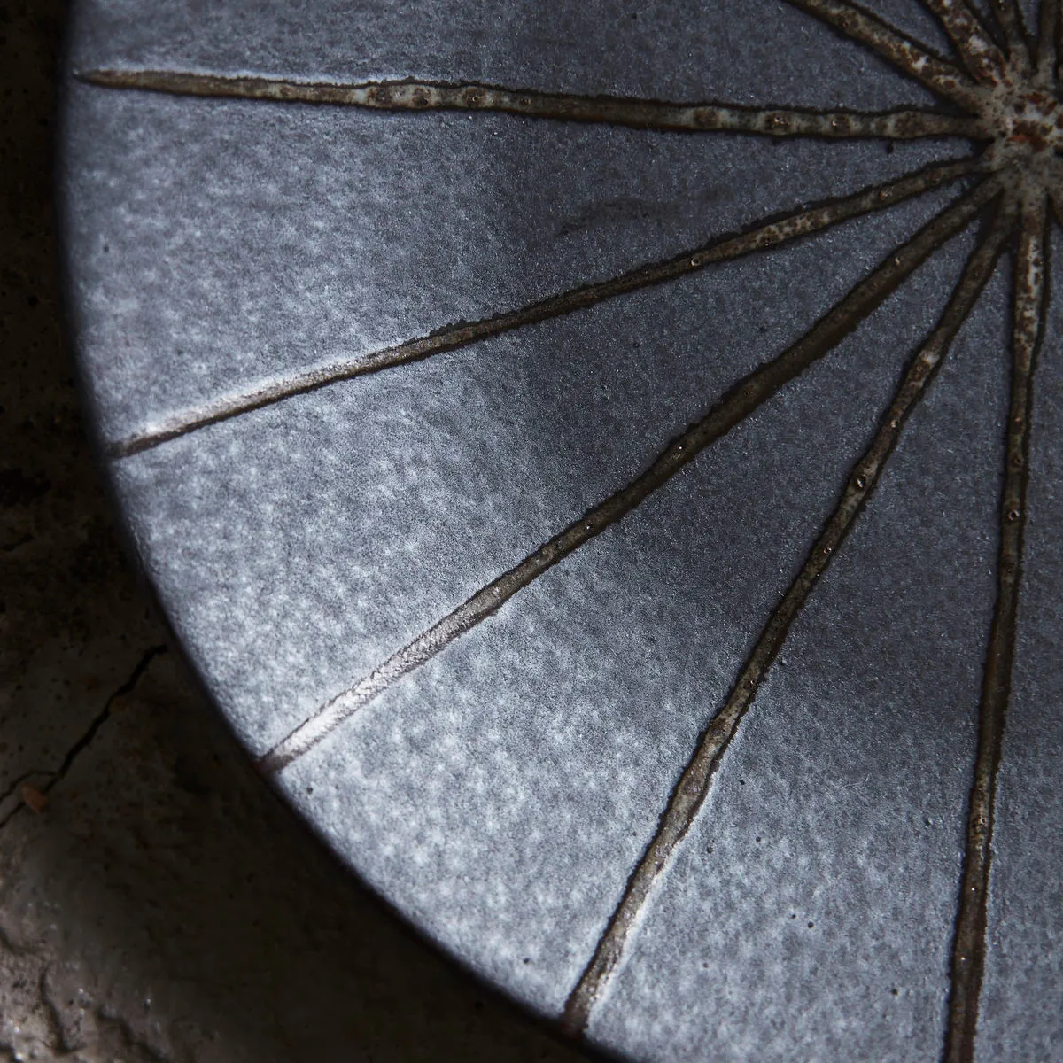 Talerz Suns Ø15,7 cm, Ciemnoszary House Doctor