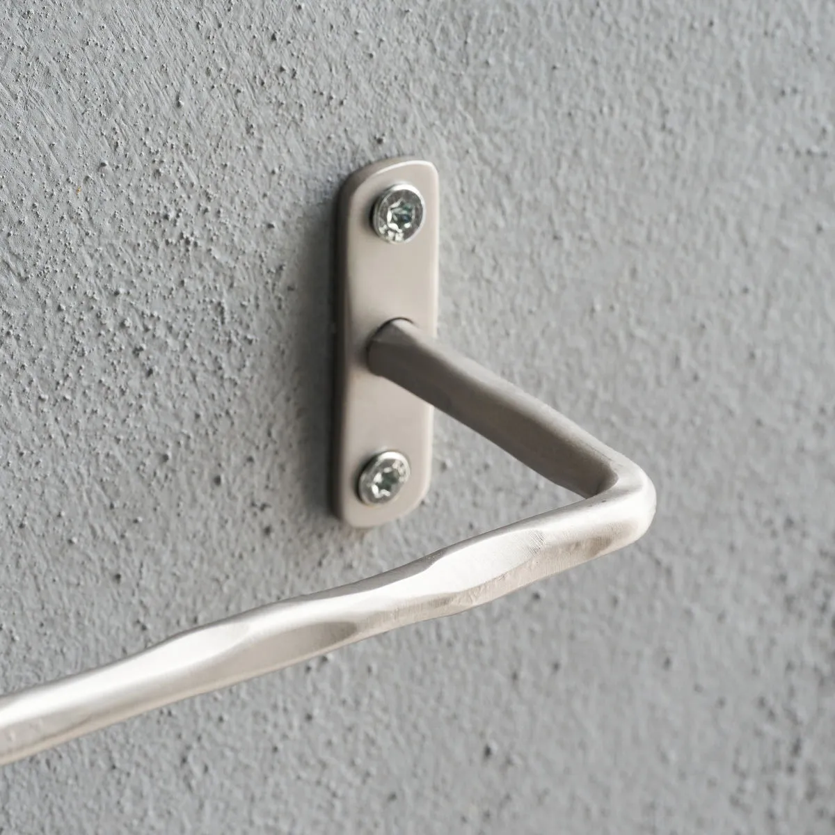 Uchwyt na papier toaletowy Welo, Szczotkowane srebro House Doctor