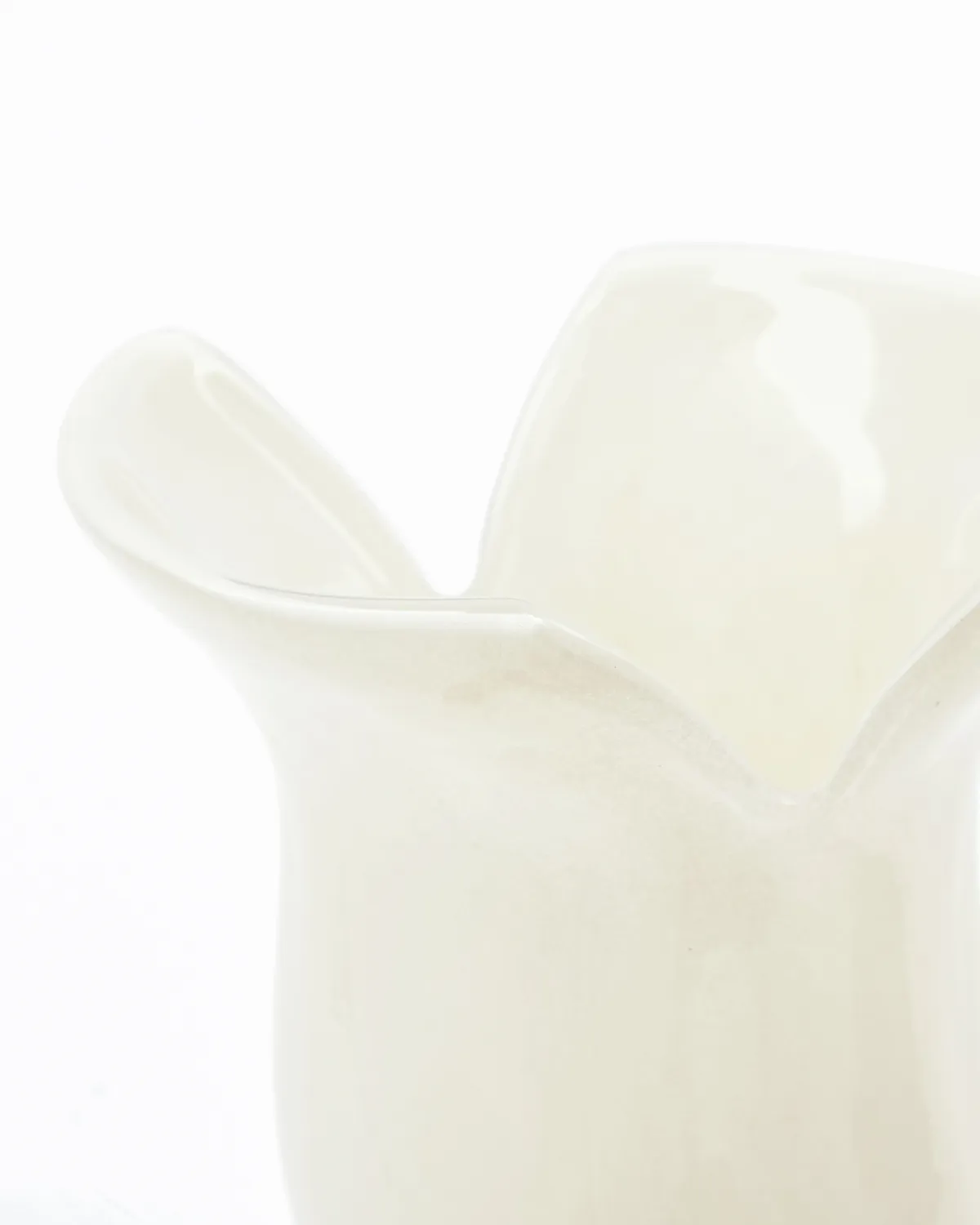 Wazon Cuff, Off-white House Doctor