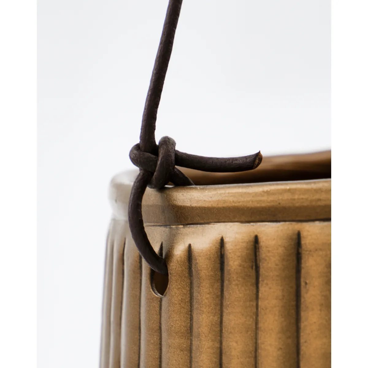 Zestaw wiszących doniczek 2 szt., Złoty House Doctor