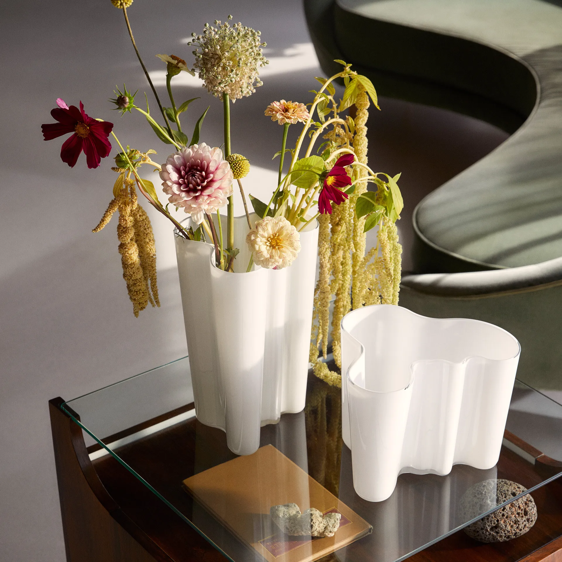 Aalto wazon, opal white (biel), 251 mm Iittala