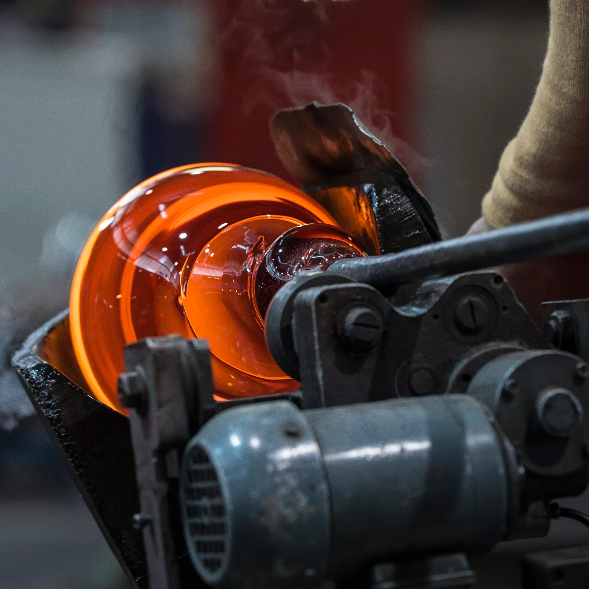 Aalto wazon, opal white (biel), 95 mm Iittala