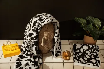 Oiva Toikka Cheetah ręcznik do kąpieli 70x140 cm - Czarny-biały - Iittala