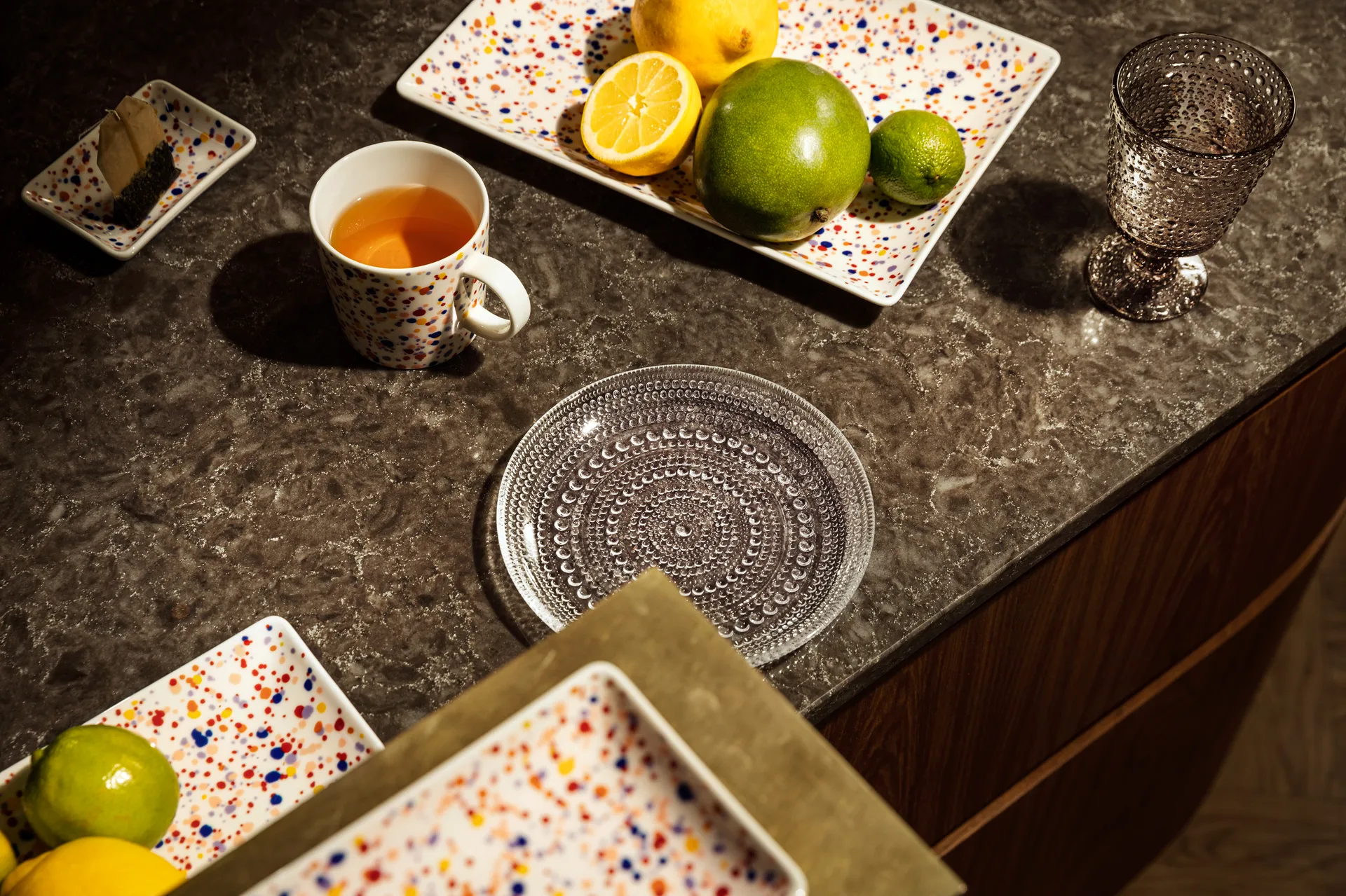 Oiva Toikka Helle A4 talerz 21x29 cm, Ametist Iittala