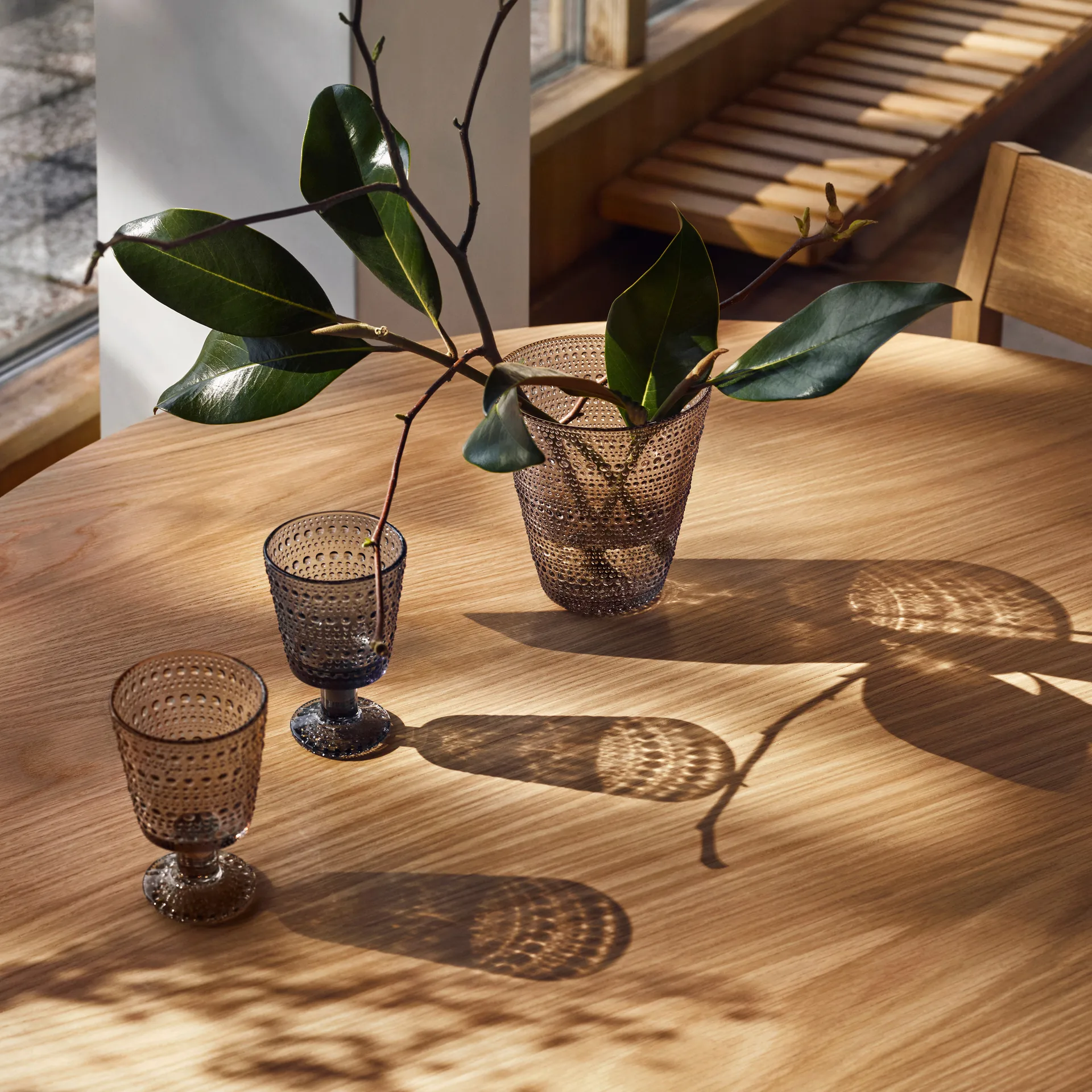 Szklanki na nożce Kastehelmi 260 ml 2 szt., Ciemnoszare Iittala