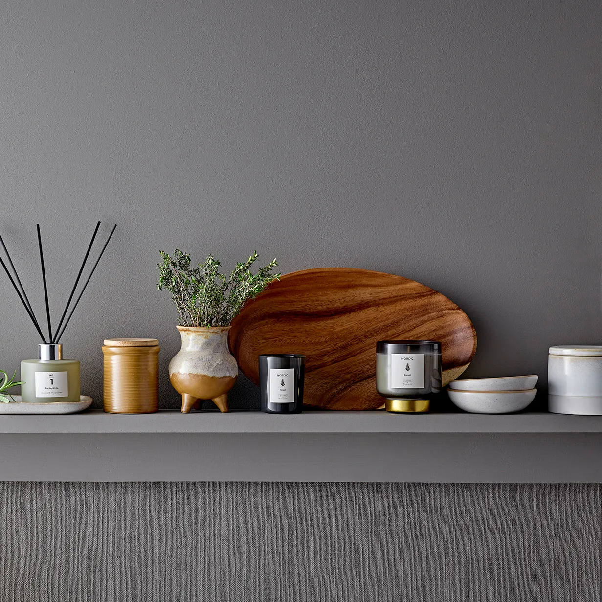 Świeca zapachowa Nordic Forest, 222 g Illume x Bloomingville